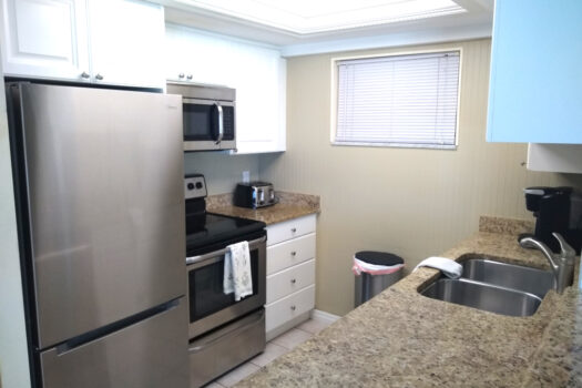 Siesta Key – Crescent Arms – Beautiful Beach Front Gulf View 302-N