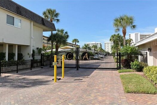 Siesta Key – Crescent Arms – Beautiful Beach Front Gulf View 302-N