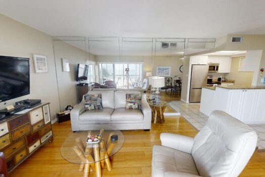 Siesta Key – Crescent Arms – Beautiful Beach Front Gulf View 302-N