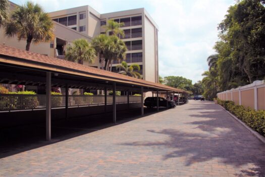 Siesta Key – Midnight Cove – Beach/Pool Side Condo 211