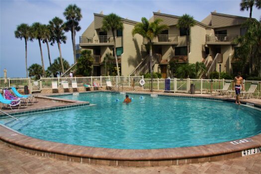 Siesta Key – Midnight Cove – Beach/Pool Side Condo 211