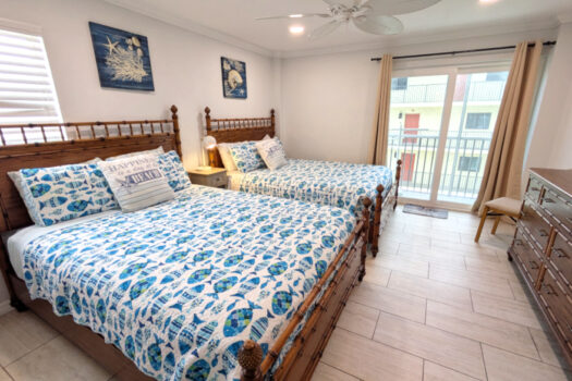 Siesta Key Beach Condo, 2Br/2Ba, Beautiful Views From All Rooms! 303-S