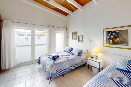 Siesta Key – Sea Crest #24 – 1Br/1Ba, Steps To Our White Sand Beach