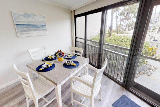 Siesta Key – Midnight Cove – Beach/Pool Side Condo 211