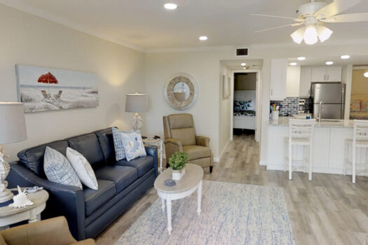 Siesta Key – Midnight Cove – Beach/Pool Side Condo 211